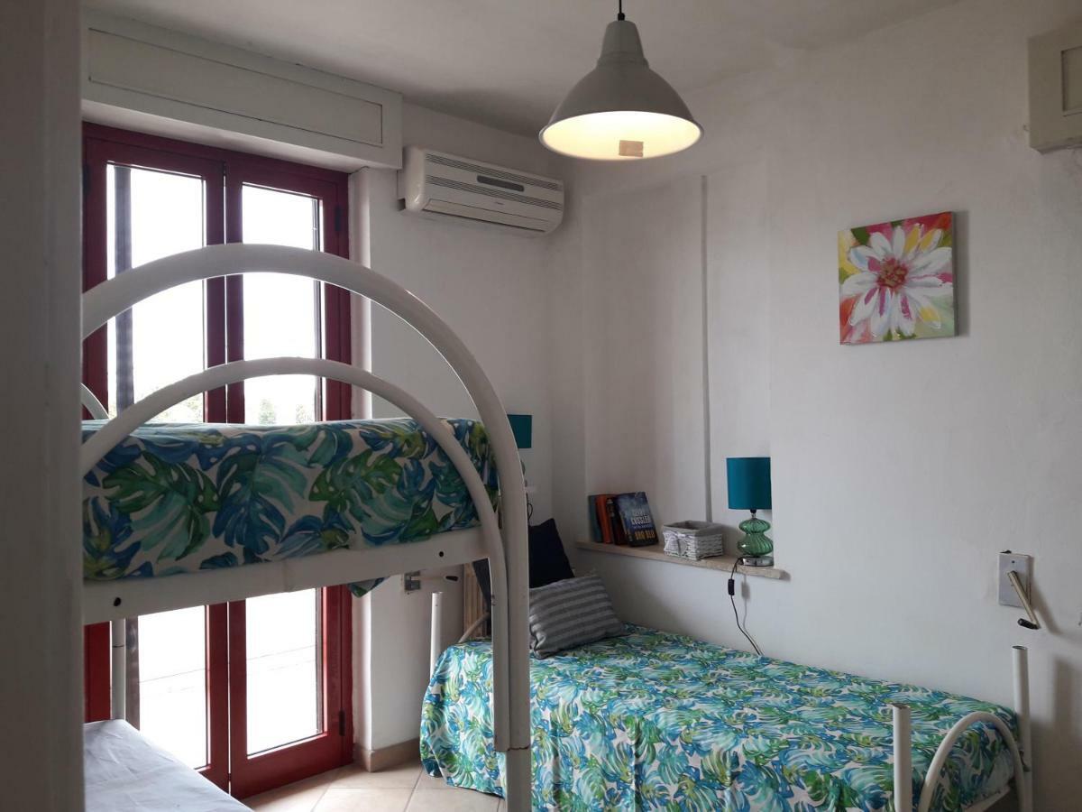 Stella Marina Villa Сант'Изидоро Екстериор снимка